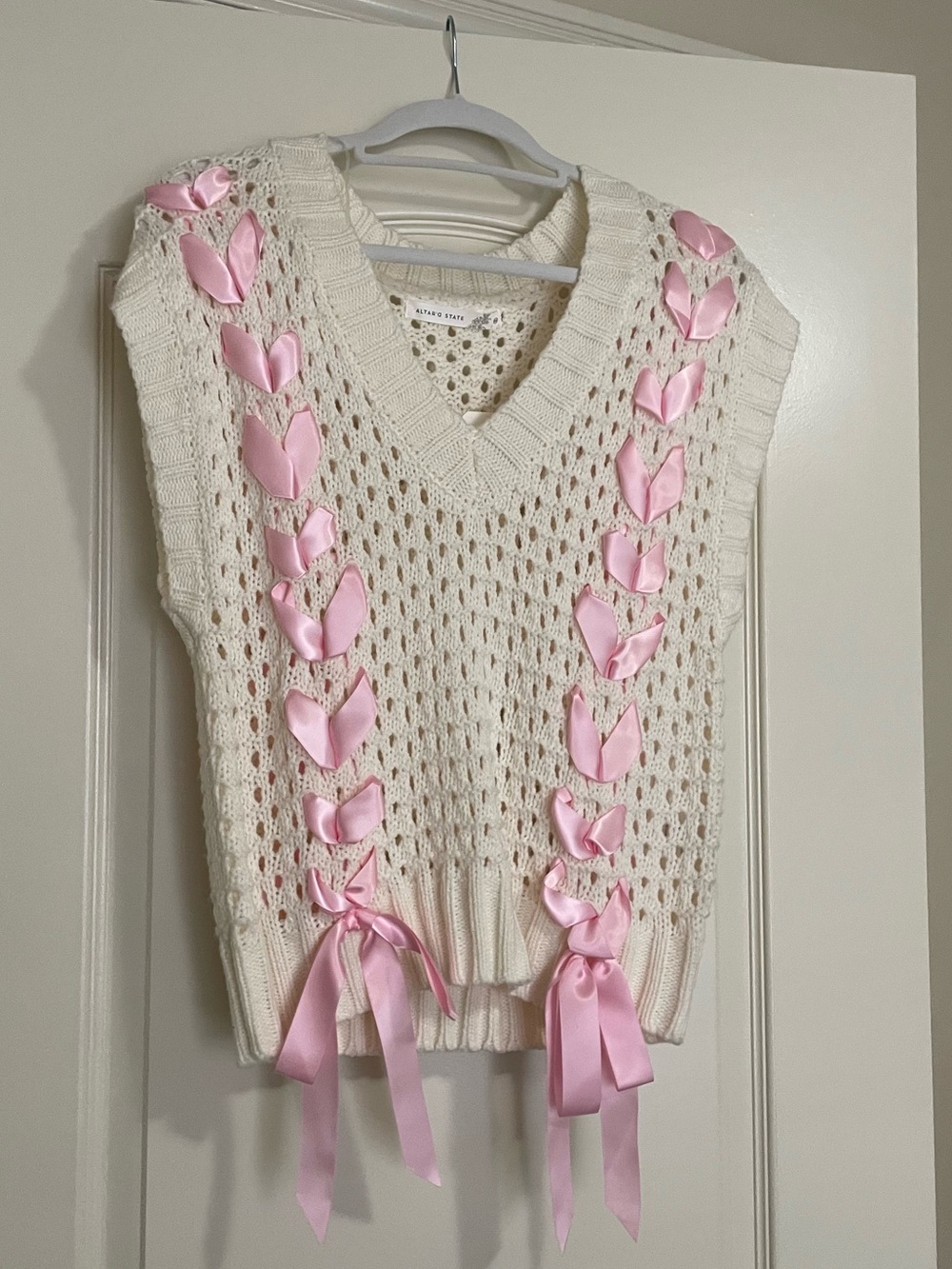 NWT Altar’d State Cream and Pink Bow Sweater Vest Size XS